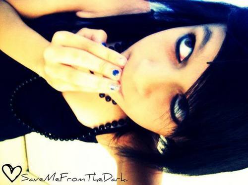 iamthemelonlord's profile picture. i'm a girl.
talk to me.
i'm bored.