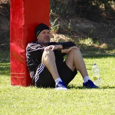 ¡¡¡Atrévete...juega a RUGBY!!! + de 45 años entrenando. Solo soy un viejo entrenador