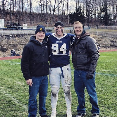 logmurph94's profile picture. I’m from the school where they teach you finesse