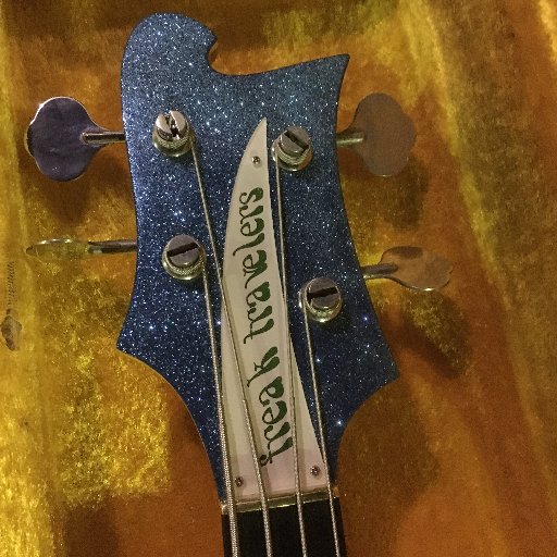 traveler_666's profile picture. freaktravelers こつこつと楽器作ってます。   生活音の8割ラジオで形成されていますfreaktravelers@hotmail.com https://t.co/Jxgf906v8r