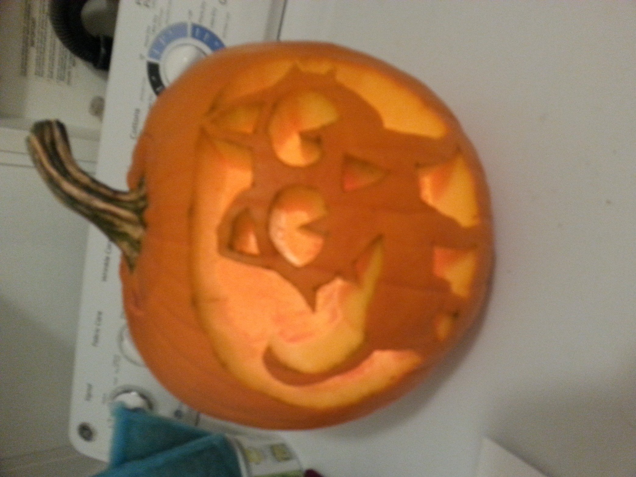 hollymay1992's profile picture. 