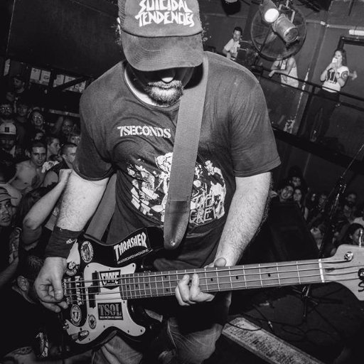 __Aku__'s profile picture. Bajista de Loquero, editor del fanzine Disaster Skaterock .