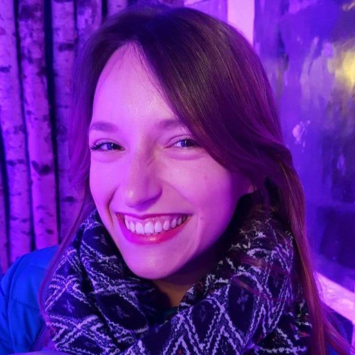 Graphic Designer & Developer 🤓 @EllevateNtwk Squad Mod 👩🏻💻 Mission: Supporting #WomenInBusiness 💖 TheEmpoweringWomen Series 🔥 Fiercely Following Dreams