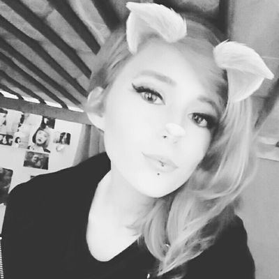 leanneboatwrigh's profile picture. Hello guys! I am a youtuber, go check out my youtube channel! Please give it a big thumbs up and subscribe would help me out a lot! Ily guys Stay safe