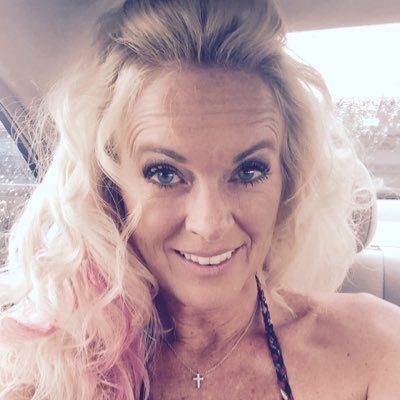 rebeccapaschal1's profile picture. 