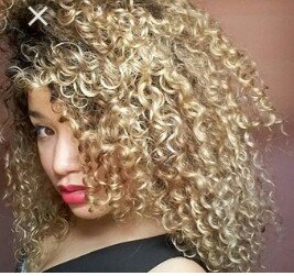 Aquariana/ 19 anos / lesbica / solteira /
Agora vamo partir pra parte do vamo fechar?