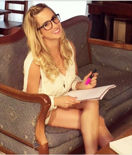 @EstefiBerardi Te eligi te eligo y te vuelvo a eligir ❤ gracias por ser diferente y humilde
Sos toda una hermosa Reina 👸