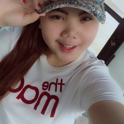 0LnYEhD5KTloxG0's profile picture. 