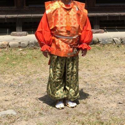 京都府立北稜高等学校→國學院大学 神道文化学部  居合道部→鹿 
無言フォローはすんません。