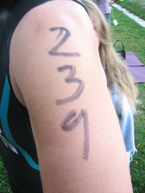 sarahatau's profile picture. mom_learner_prof_masters-swimmer tweets my own