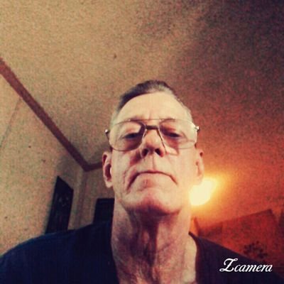 danielwdew713's profile picture. drive dumbstruck wife 2 dog's