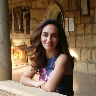 CachoGarca's profile picture. El camino al éxito es la actitud.

Periodista, community manager y escritora.