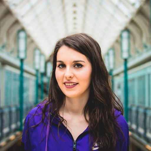 prisarsar's profile picture. Queen of cringe worthiness.