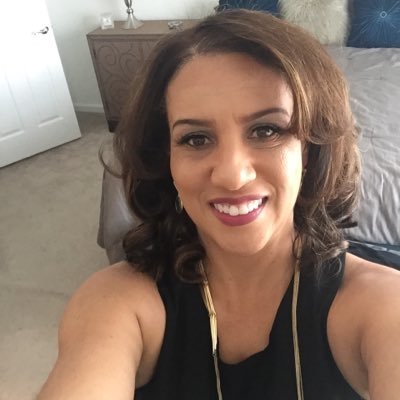 homewithphyllis's profile picture. 