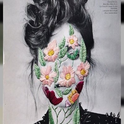 گ غيمة وحيدة بسماء لأحد يتوقع هطولها