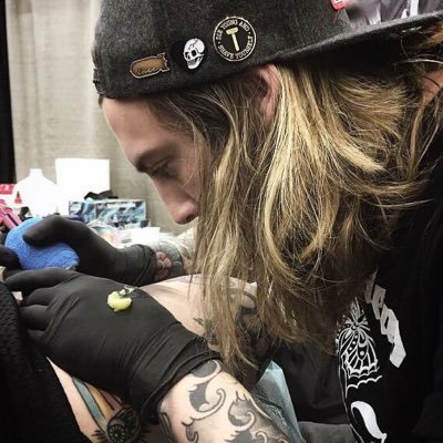 r_dills's profile picture. 