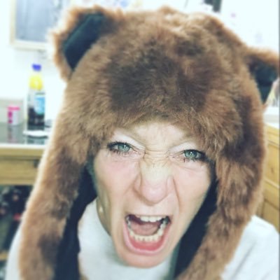 karenbway_karen's profile picture. Retweets/tweets political stuff and dog pictures also an EU citizen oh and trolls Conservatives because they are all lying greedy criminals