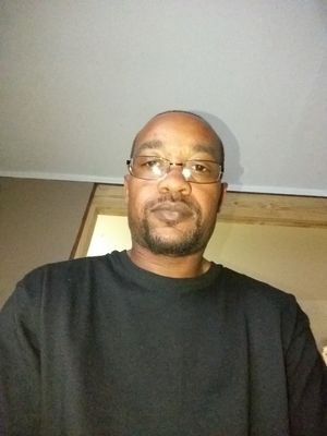 LecharlesO's profile picture. 