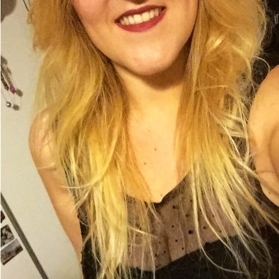 HeyMeela's profile picture. • Life is so fucking weird like really what is the point of anything, just take a second and think about it because it makes no sense at all •