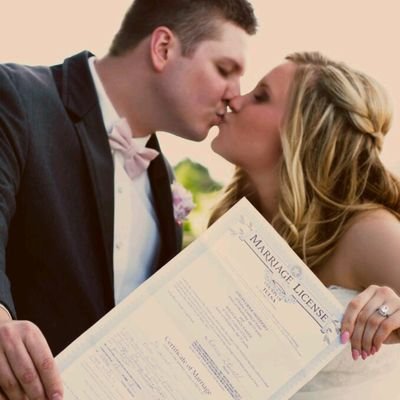 Haleysnodderly's profile picture. The best and most beautiful things in the world cannot be seen or even touched - they must be felt with the heart.

♡ Helen Keller