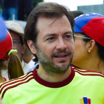 Abogado y Asesor Financiero. Alcalde de Chacao (Caracas) 2013-2017. Venezolano.