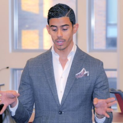 Ex-Wall Street Broker turned Entrepreneur & Vlogger/suffocator of excuses. CEO at MaximusMedia                                        @andyalmontee QImIQM