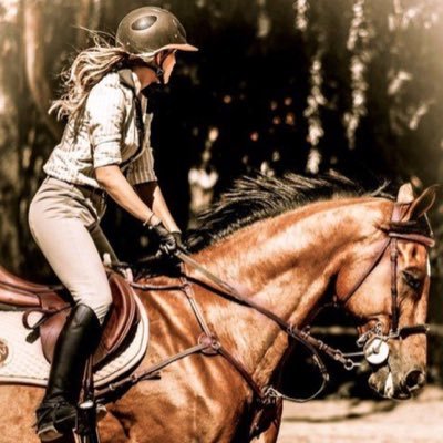 An inclusive Equestrian sport, lifestyle & health blog about the fashionable lifestyle of an equestrian, health tips for your horses & all things equine sports