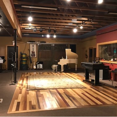 Full production commercial recording facility