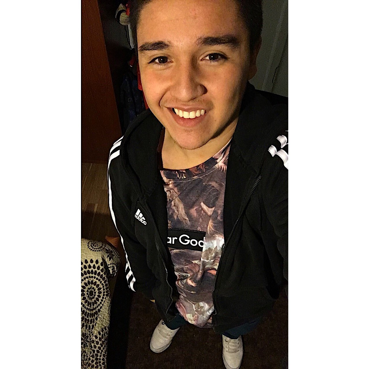 Nicolvslevndro's profile picture. 19 años Fanático del fútbol y la historia en general Biólogo por pasión. Enamorado del área de la Salud💉🌡 y amante del mundo tuerca 🚘❤️