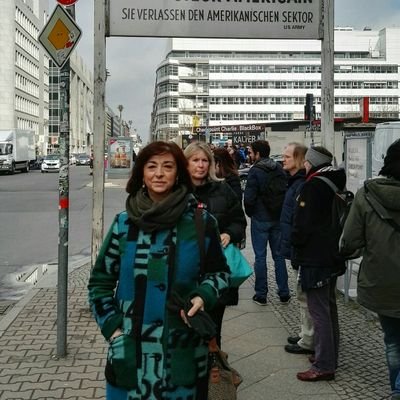 «Somos lo que hacemos repetidamente, la excelencia no es un acto, sino un hábito» Aristóteles. / Resp. de Información y Atención al Paciente #HospitalElEscorial