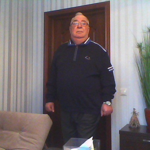 anatolii33's profile picture. 