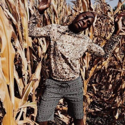 TheYoungIssue2's profile picture. info and collaborations : jowatravelblog@gmail.com 📩 • I-D Italia 🇮🇹 👦🏽👇🏾📸