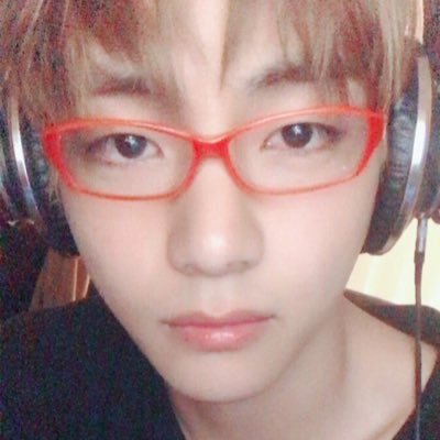 Hey! U Must follow @visualjeons srsly.