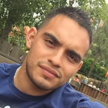 cdavid20's profile picture. Sic Parvis Magna