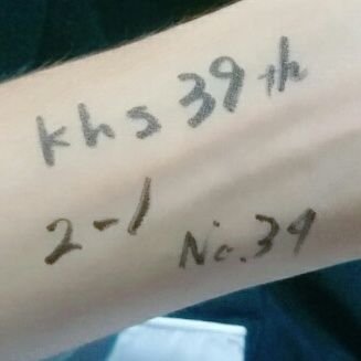 Mmtc0426's profile picture. 北千里生のひとり 2-1 No.34 元六中生
趣味☞BUMP OF CHICKEN／back number／スマホゲーム／ギター(ベース)／ect…
超低浮上です。
裏アカは非公開♡