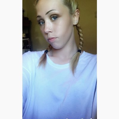 victoria3laine's profile picture. Aubrii Elaine.