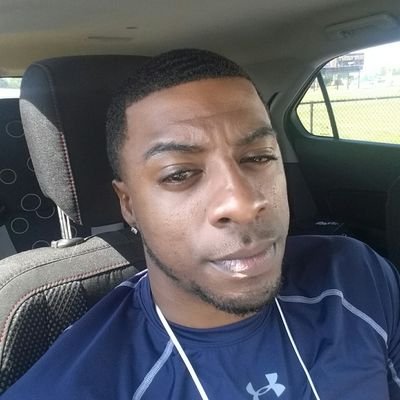 SimsLorenzo's profile picture. 