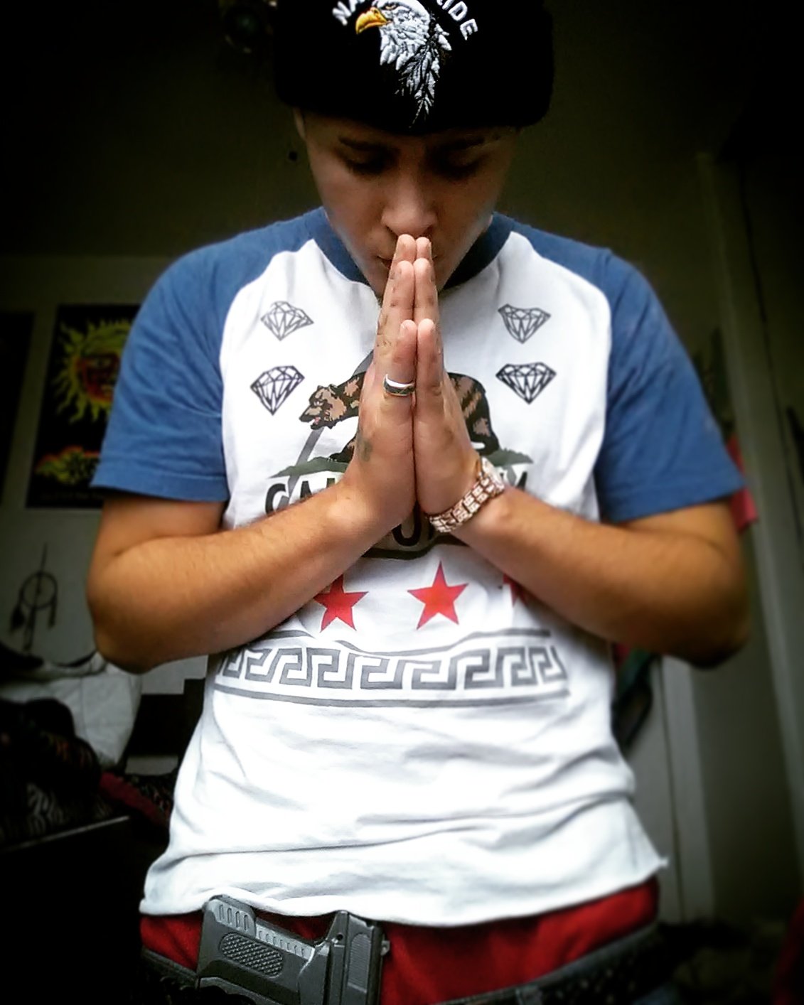 Rap Artist , HD Bound , Age21 ;DD
SC; BULLY4AREASONGet@Me
New Artists ALWAYS GET AT ME IG Name ;Bully4areason SoundCloud& Youtube BullyMC's
-BULLYMCS 👑👆👀👇