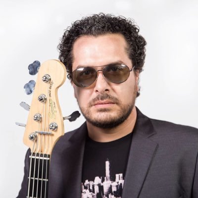 MYM_VICTOR's profile picture. Músico de profesión y gamer de corazón, miembro del @MYM_Clan desde 2007 Mi banda @The_MovilBand