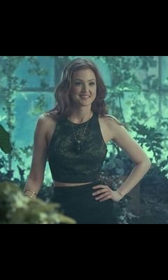 My name is Ivy, I am from Gotham. Plants are better than people. @Notch_Another, keeps my heart busy❤@Selina_Kyle44🐱@Violencely🃏~3yr Experience