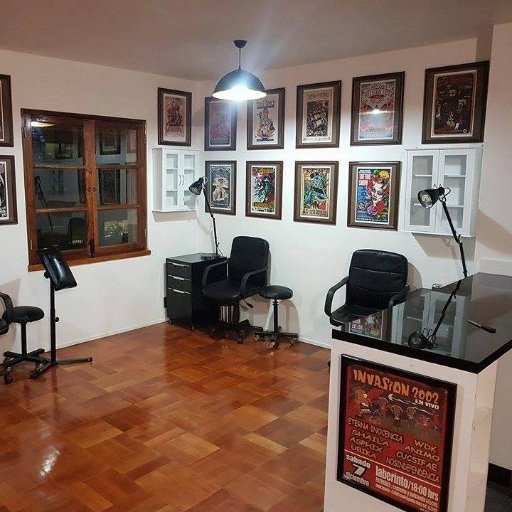 Estudio de Tatuajes ubicado en el centro de Santiago, a pasos de Metro Santa Lucía.
Agenda y consulta: +56997701345