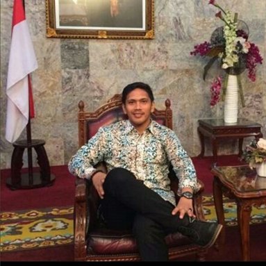 Wear no.14..I'm engineer.. Forwardthinking.. I like basketball., supermoto is the real vehicle which bring me go to around the world..