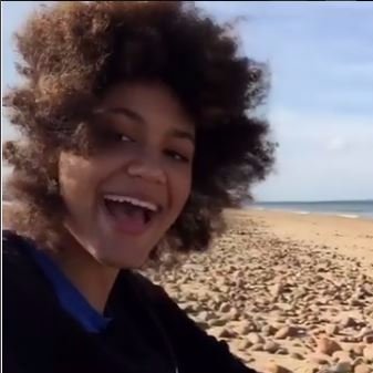 mynamesnotzoe's profile picture. busy busy busy!