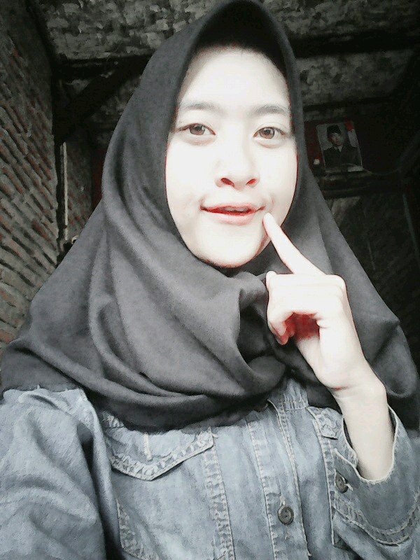 NovitaP15171638's profile picture. Bahagia ga Harus sama Pacar .