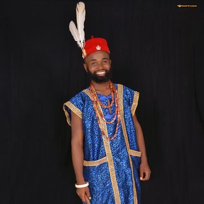 my name is HRM Igwe Chukwunedu Jude Eric okafor 
I am the paramount ruler of umugamuji eziokwe Autonomous community the aka ji ofor umu eziokwe born 5/9/1989