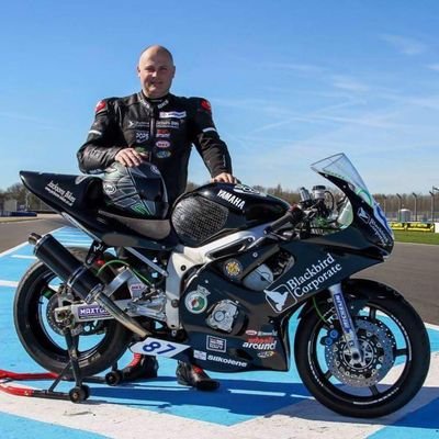 For 2020 CV Racing, consisting of Carl and Chris will be competing in the Thundersport GB UK Championship on the Yamaha R6.