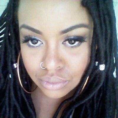 mzarielledawn Profile Picture