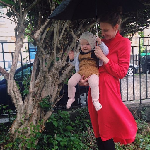 tarnoodle's profile picture. Once writer, sometimes copywriter, more often photographer, protestor, mama, book hoarder. #Climatejustice now. ☮️ #stoprosebank