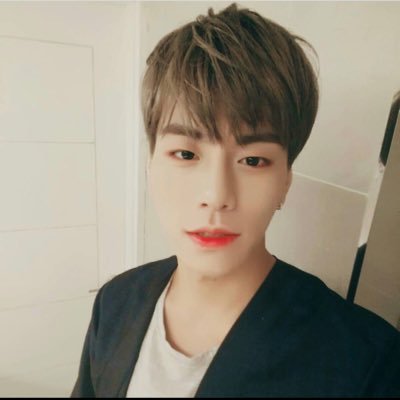 Hello this is just my free follow account~ please follow @k_fatzzz
