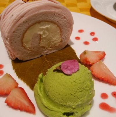 MikamikaTh's profile picture. 